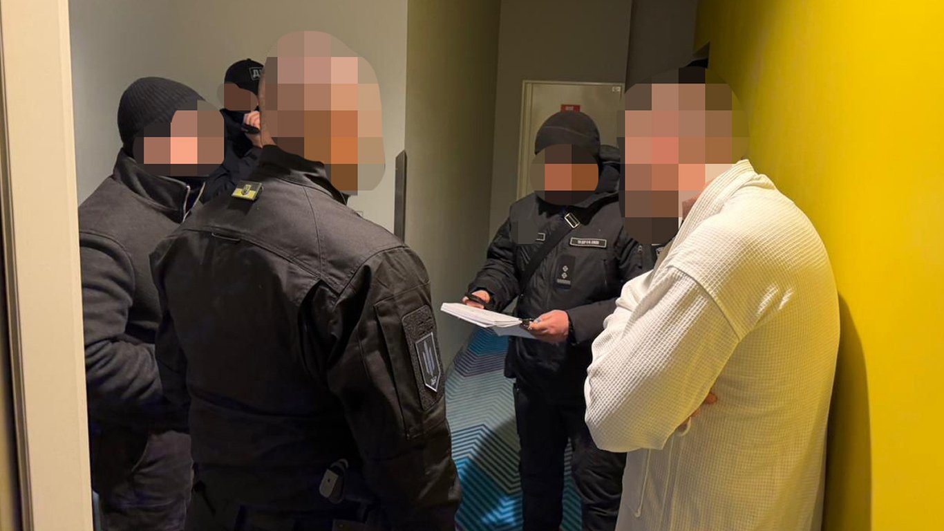 Офіцер ТЦК підозрюється у приниженні