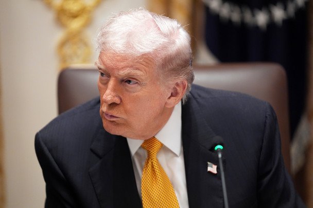 Трамп закликає Європу зосередитись на Україні