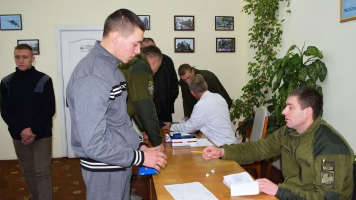 Юнаки 2009 року на облік