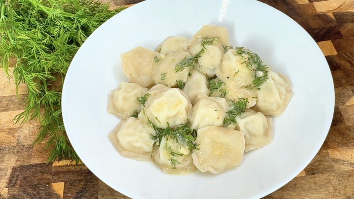 Szybkie ciasto na pierogi w 5 minut – sprawdzony przepis