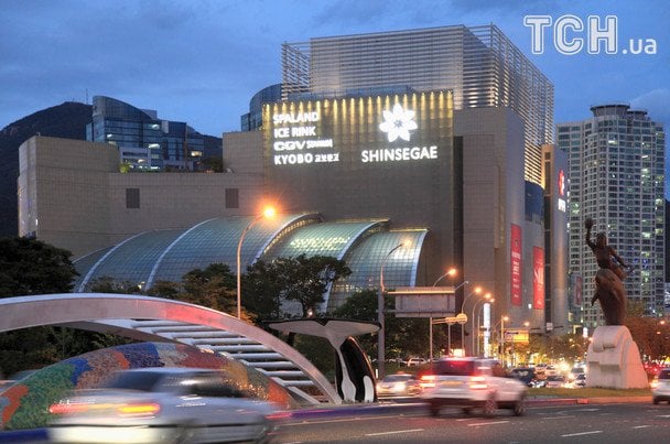 Интерьер Shinsegae Centum City внутри
