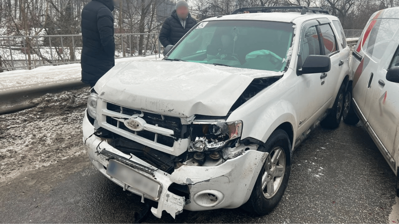 Тройное ДТП с поврежденными автомобилями во Львове