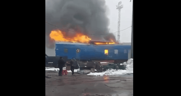 Удар по станции Синельниково: движение поездов между Днепром и Запорожьем временно ограничено