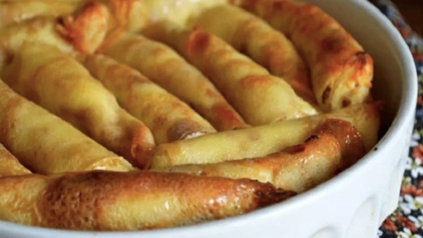 Delikatne nalesniki bez mąki: przepis na bazie skrobi z nadzieniem serowym