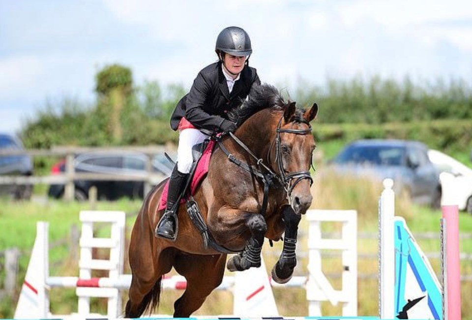 Mum, 37, ‘crushed to death by horse that fell on top her when it failed to clear a fence at competition’