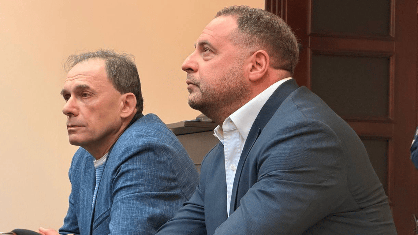Sybiha on Yermak's passports