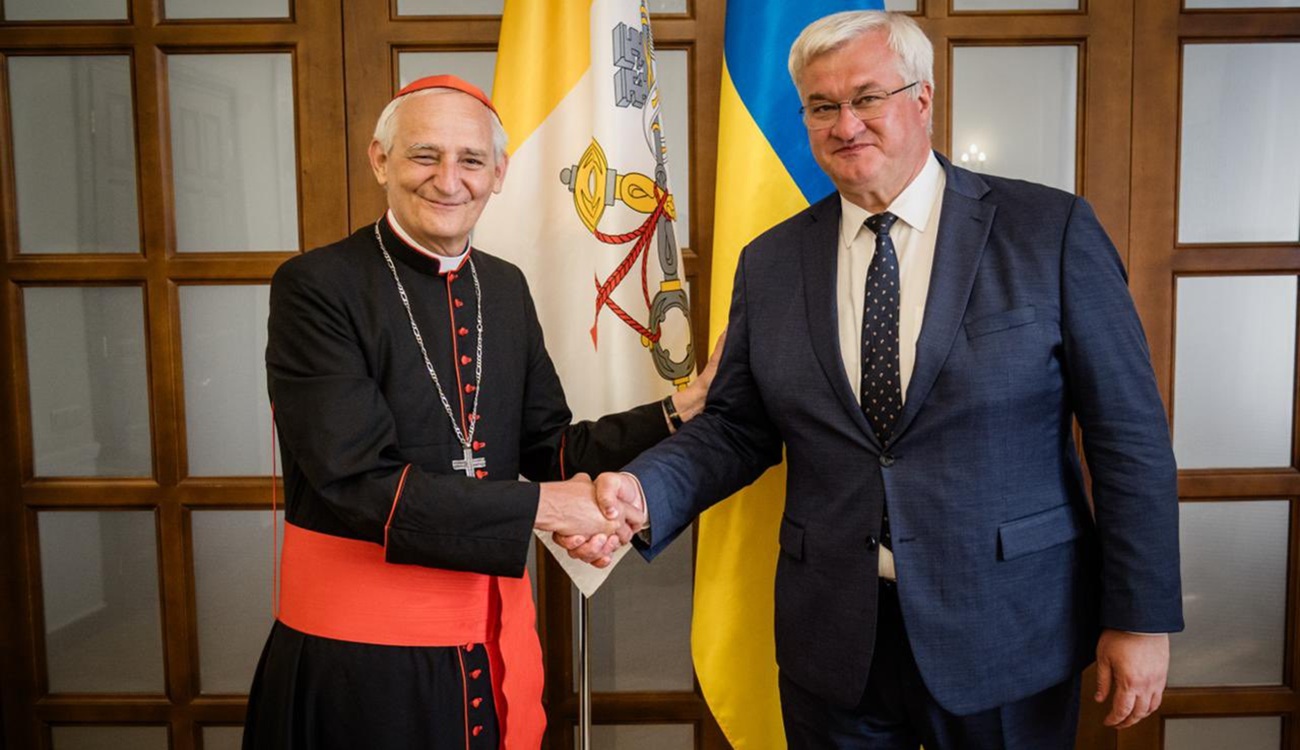 Papst-Sondergesandter in Kiew eingetroffen: Das besprach er mit Außenminister Sybiha