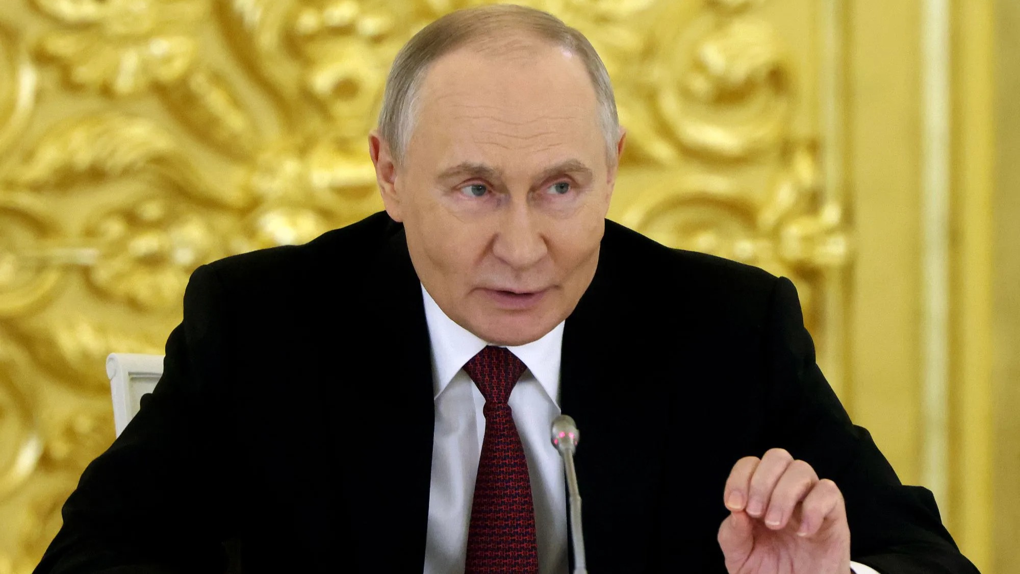 Підготовка до підриву літаків до США