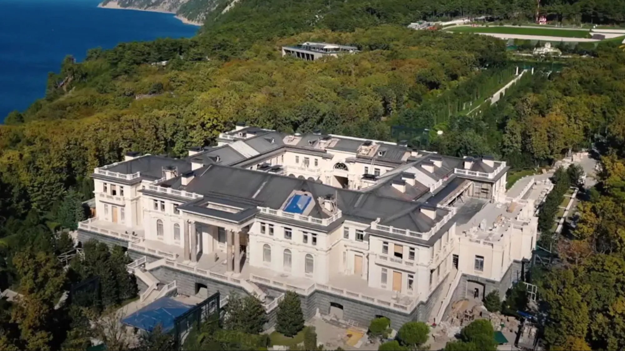 Таємна резиденція Путіна в Криму: що відомо про палац за 100 мільйонів