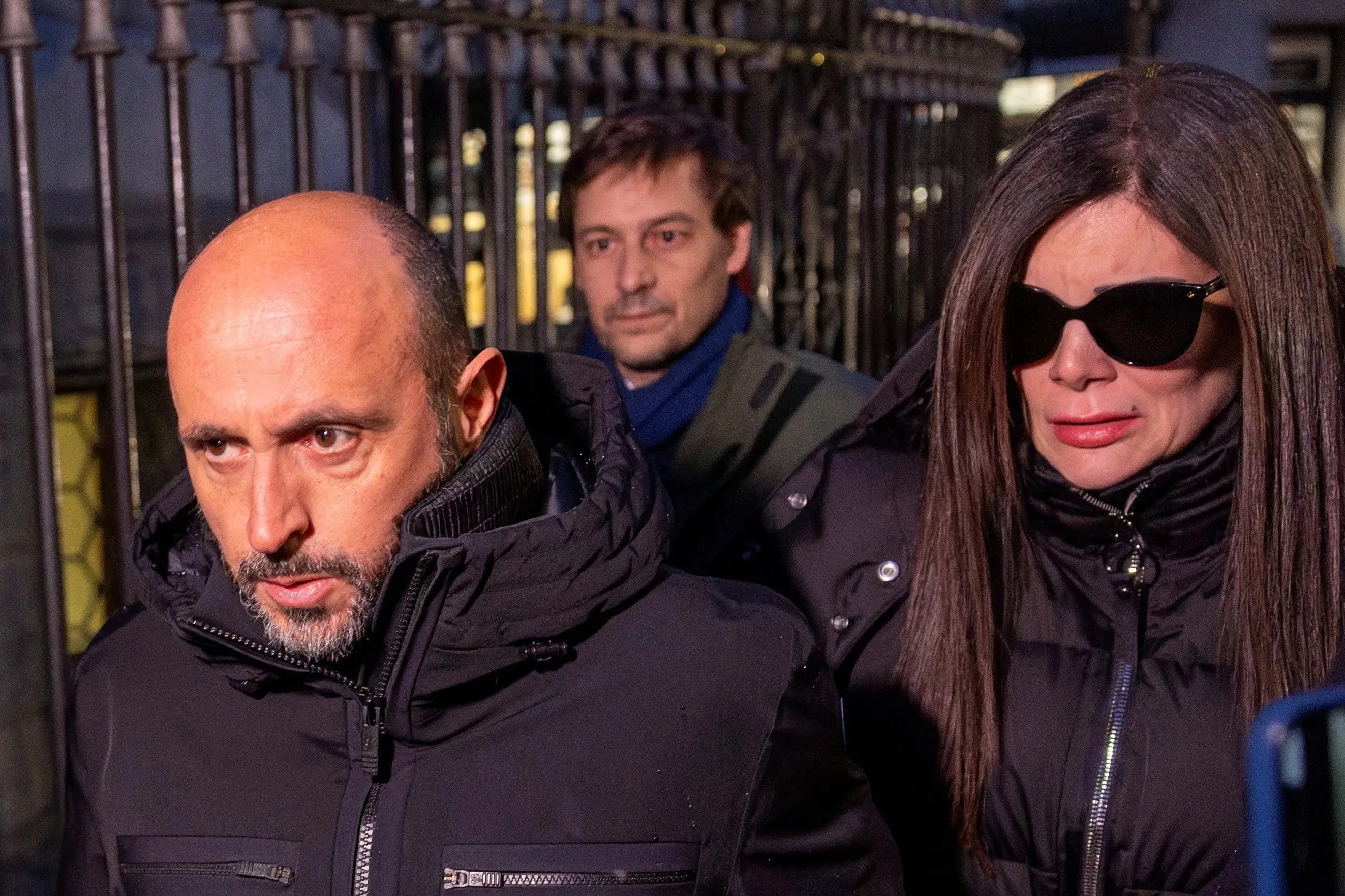 Власник швейцарського бару зізнався: аварійний вихід під час пожежі був замкнений