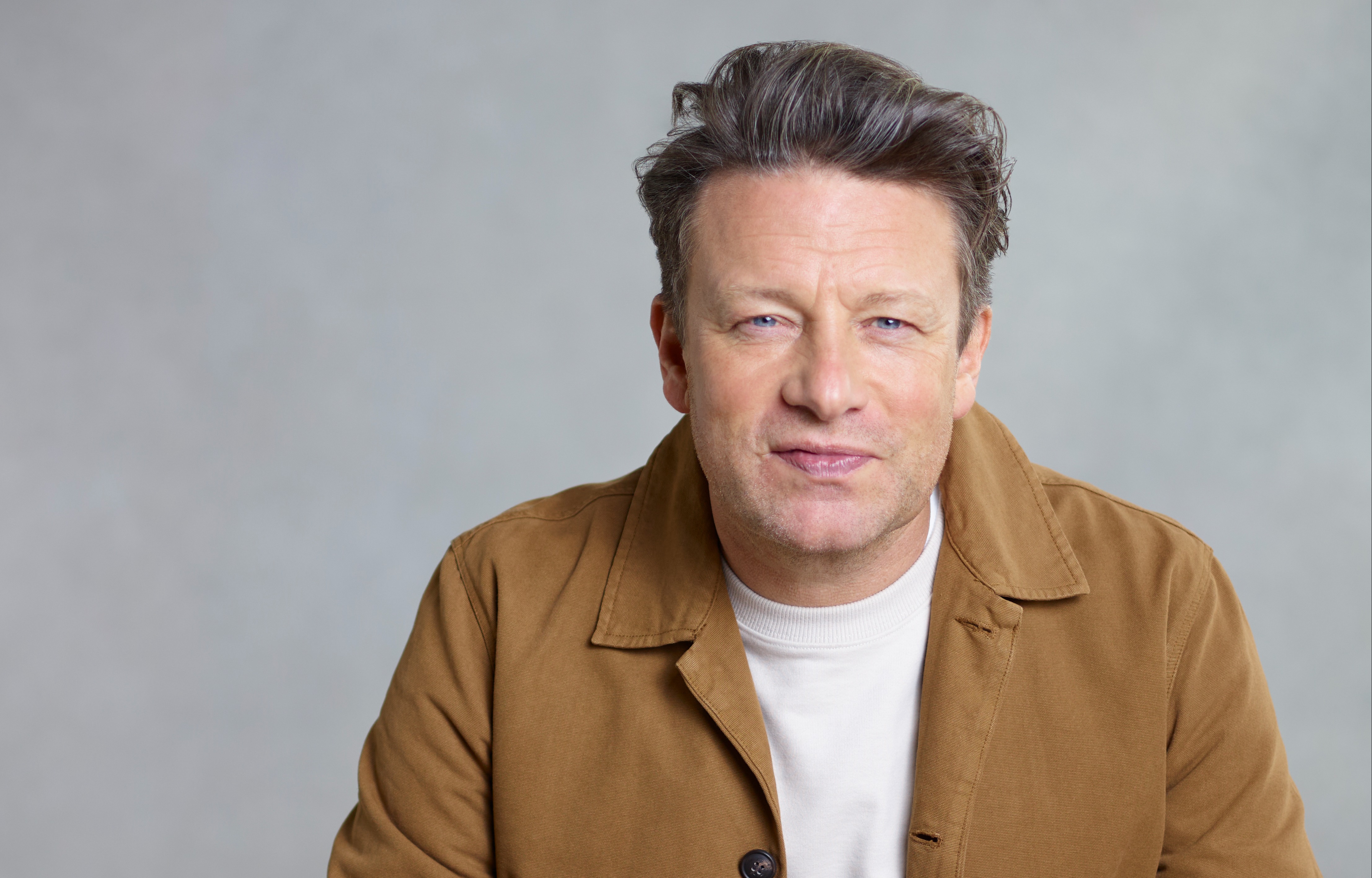 Jamie Oliver уволил 25 сотрудников: что происходит в империи известного шефа