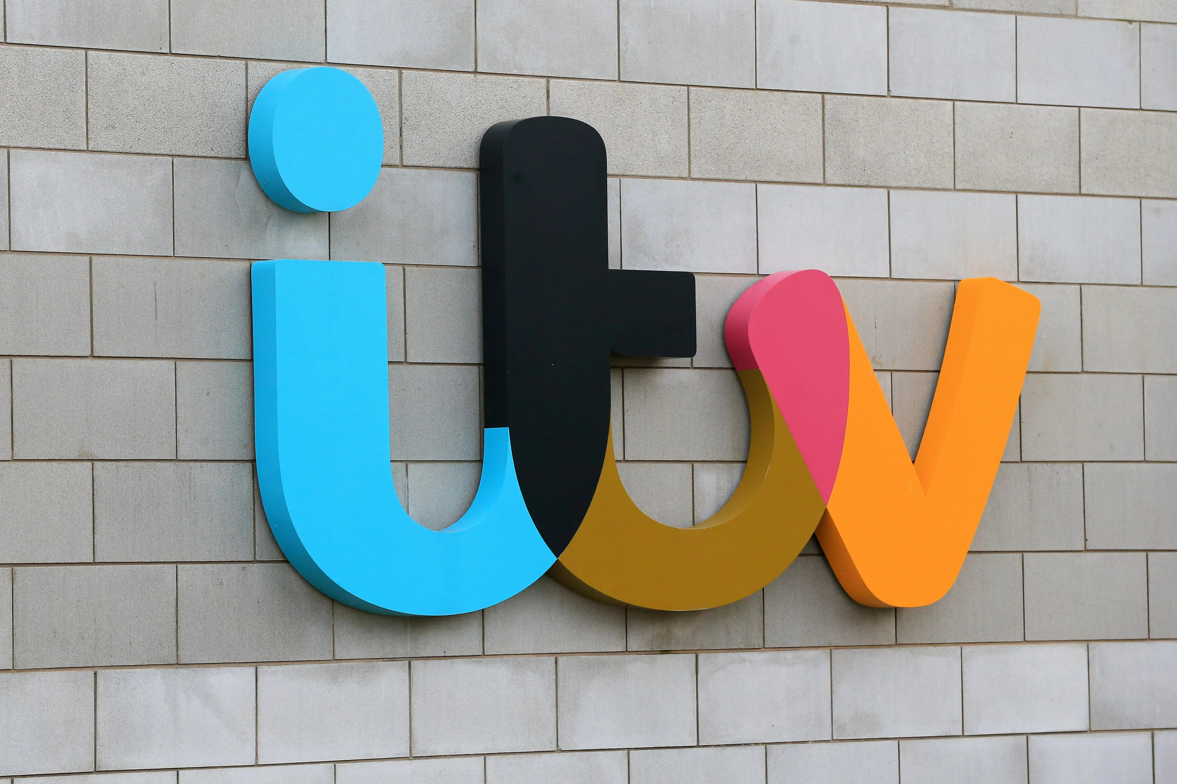 ITV может продать часть бизнеса Sky за £1,6 млрд: детали переговоров
