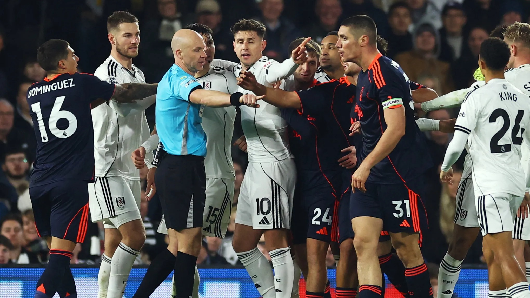 Перерва на Sky Sports: трансляцію матчу АПЛ замінили на дартс