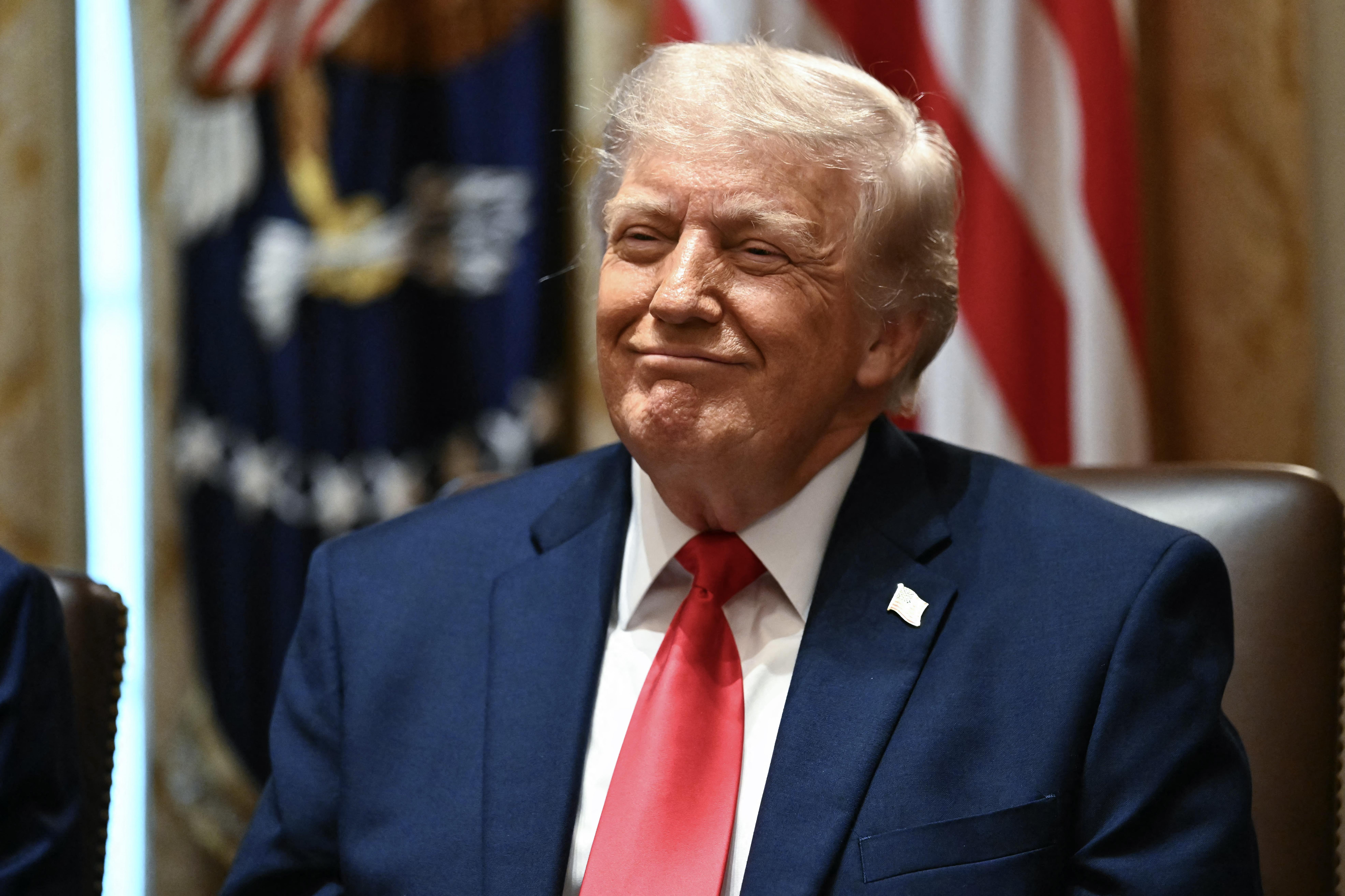Конгресс контролирует Трампа, отказ от фонда