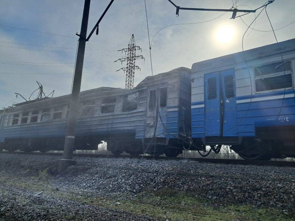 Атака беспилотника на пригородный поезд в Днепропетровской области: жертвы и пострадавшие