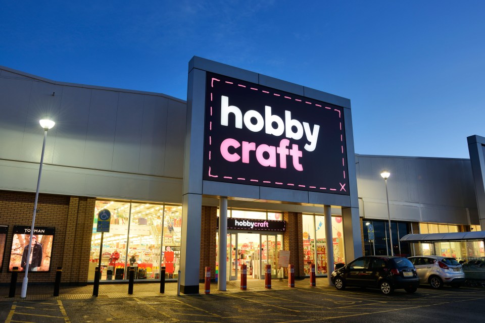 Hobbycraft закриває шість магазинів у Великій Британії: деталі масштабної реструктуризації