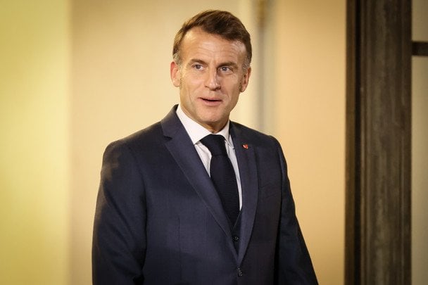 Macron calls a coalition of the determined in Paris: what was agreed with Zelensky