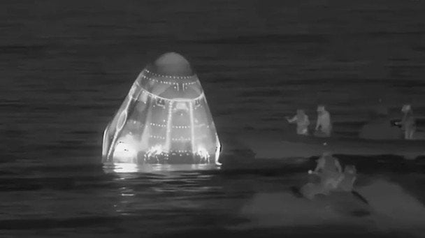 Экстренный спуск с орбиты: экипаж Crew-11 вернулся на Землю по медицинским показаниям