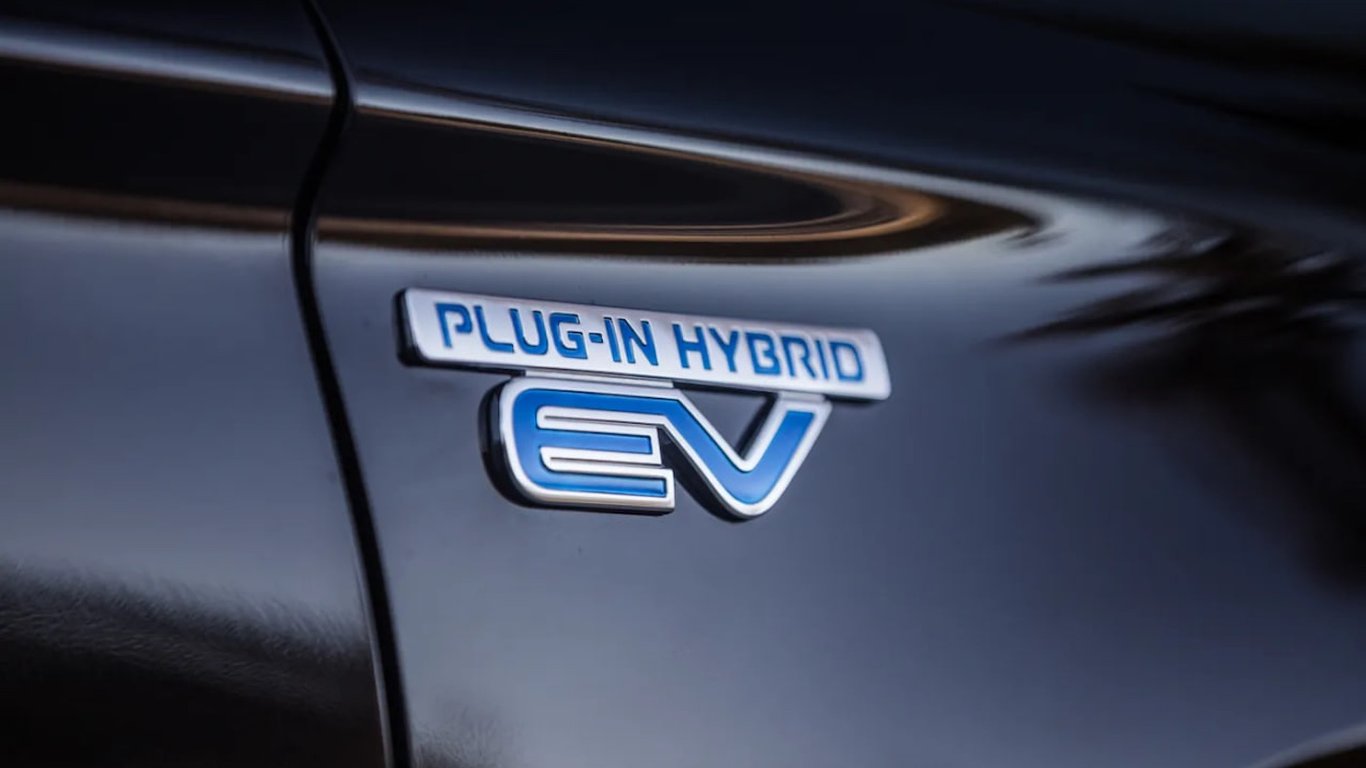 Гибриды с розеткой: исследование выявило резкий рост числа неисправностей