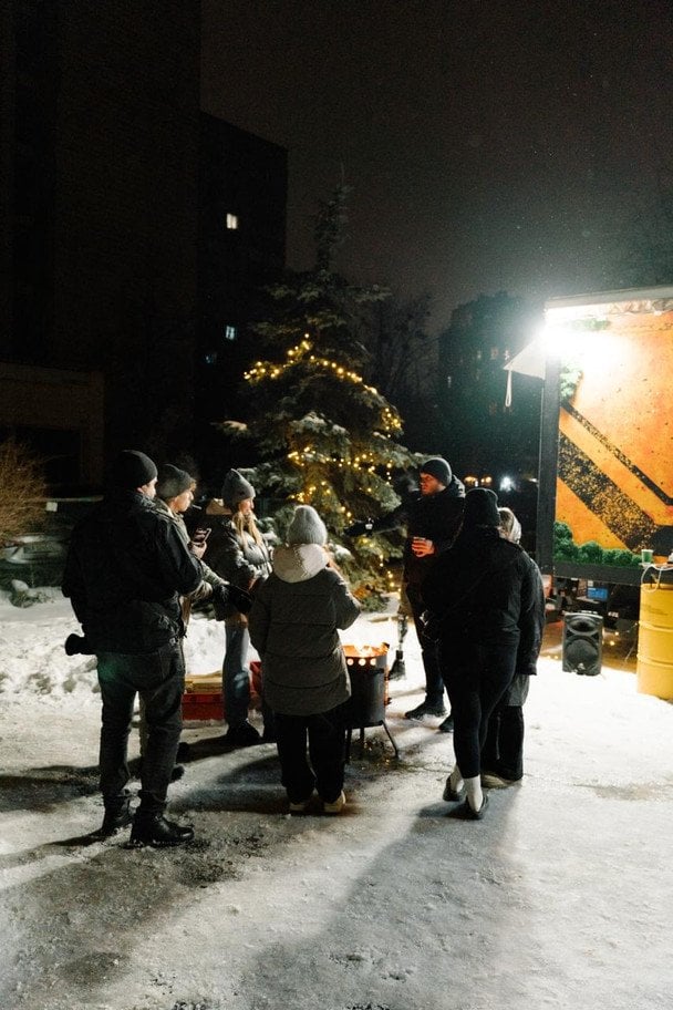 Ветерани Трійки допомагають киянам