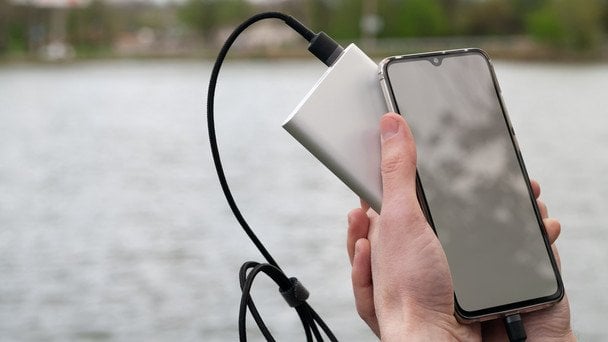Essential Safety Guide for Power Banks During Blackouts