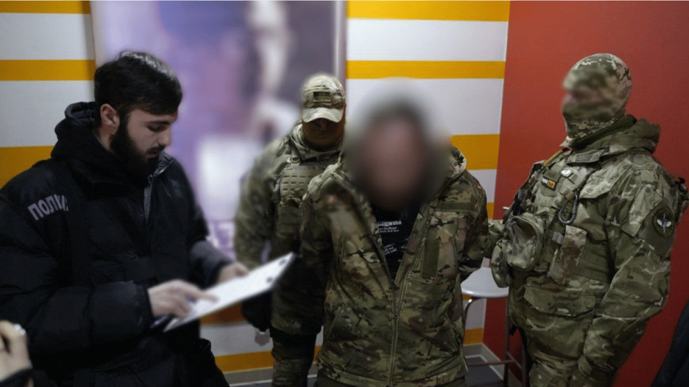 Військового затримали за хабар
