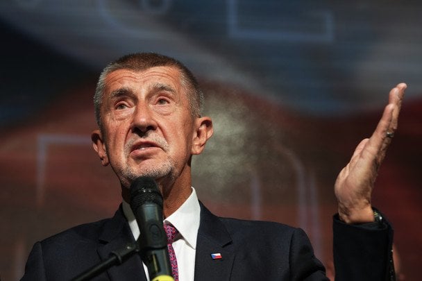 Прем’єр Чехії закликав завершити війну в Україні до 24 лютого