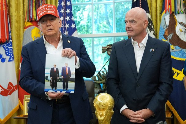 Трамп і Путін на саміті