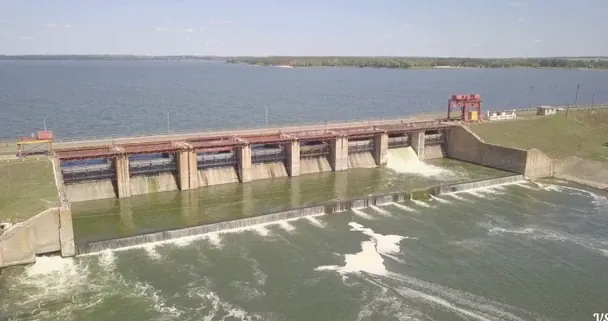 Росіяни вдарили по греблі Печенізького водосховища: подробиці атаки