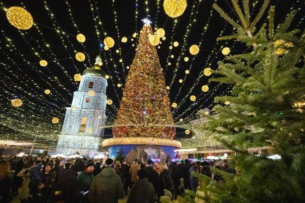 W Ukrainie oczekują ciepłych Świąt Bożego Narodzenia i Nowego Roku: prognoza meteorologów