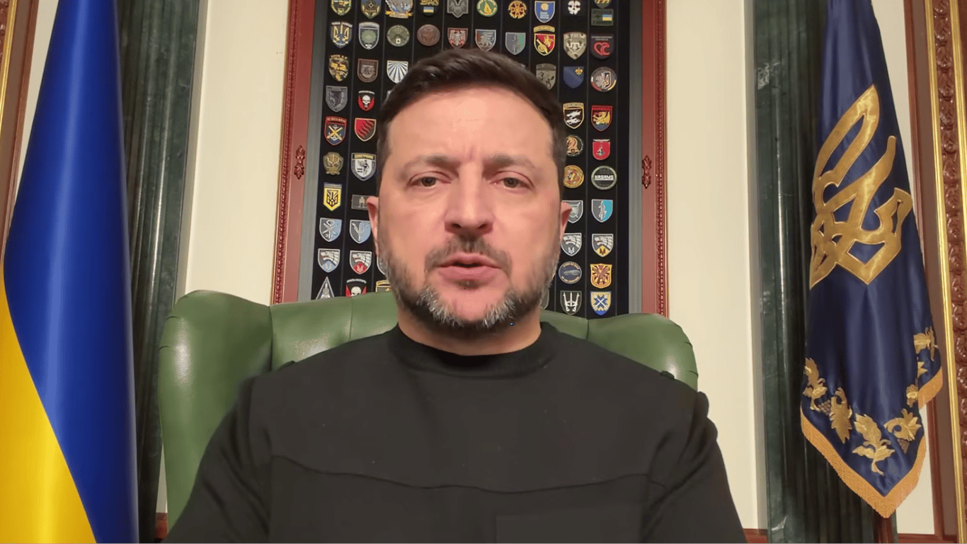 Зеленський з місцевими керівниками на зустрічі