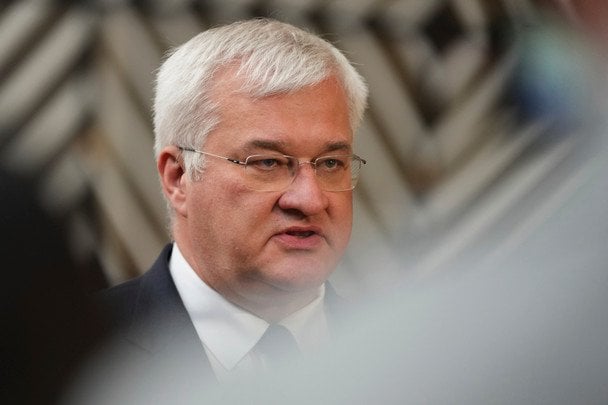Сибіга закликає зупинити Росію