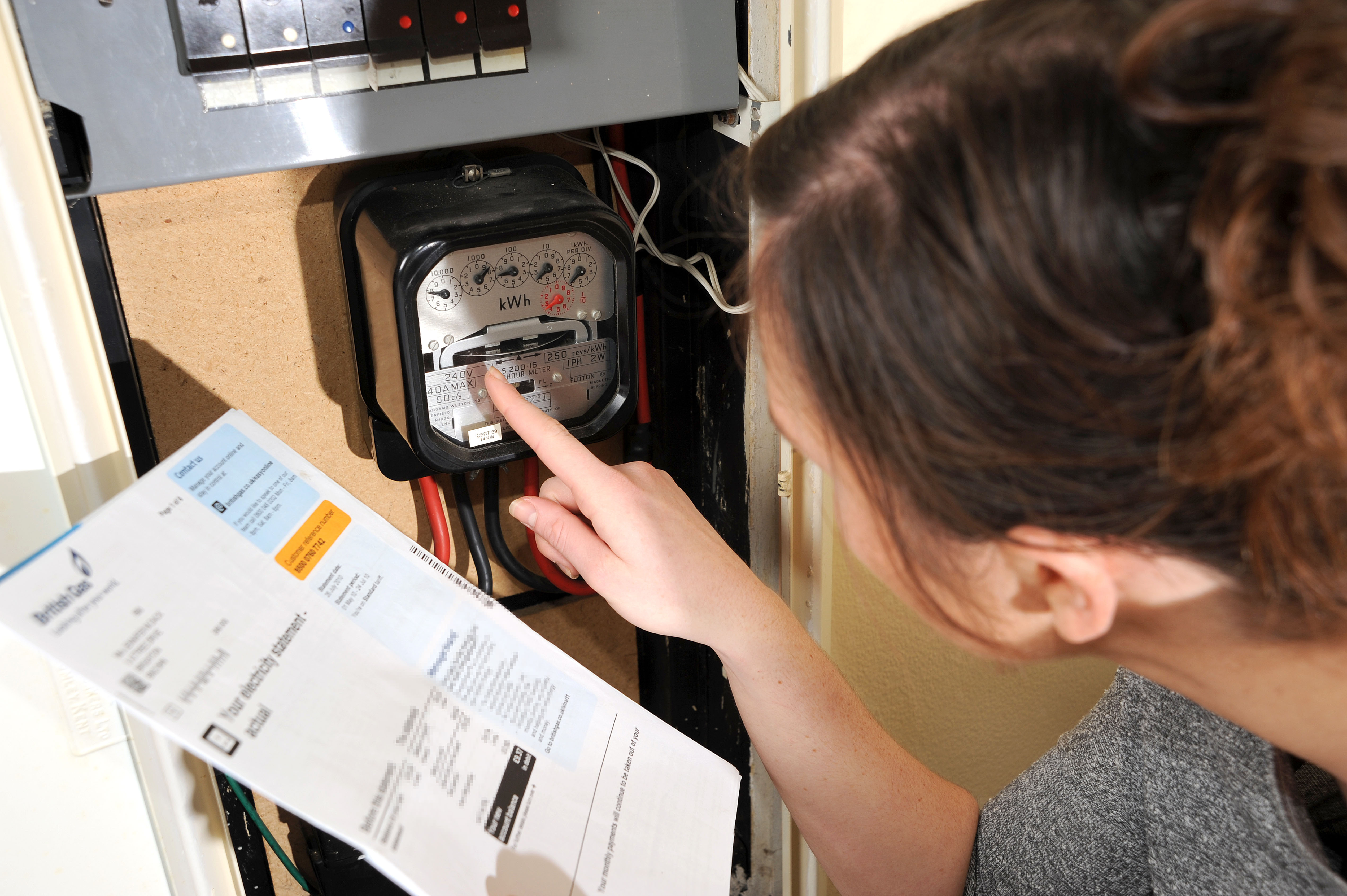 Wzrost taryf za energię od 1 października: jak przekazać odczyty liczników