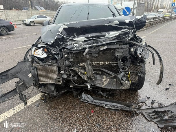 Военный на внедорожнике стал причиной смертельной аварии в Киеве: погибла мать двух детей