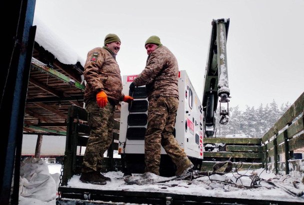 Бригада ВСУ получила технику на 160 млн гривен от фонда Ахметова