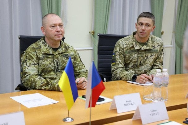 Чехія передала Україні артилерійські боєприпаси та САУ DITA: деталі