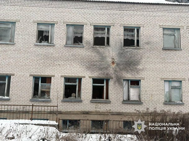 Удар по учебному заведению на Черниговщине: в Семеновке прогремело два взрыва