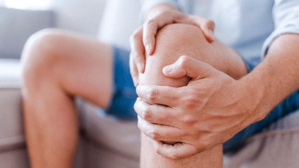 Oliwa z oliwek przeciwko artretyzmowi: jak oleokantal blokuje ból stawów