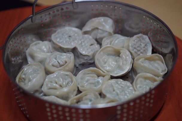 Pierogi staną się smaczniejsze: 5 prostych składników do idealnego bulionu