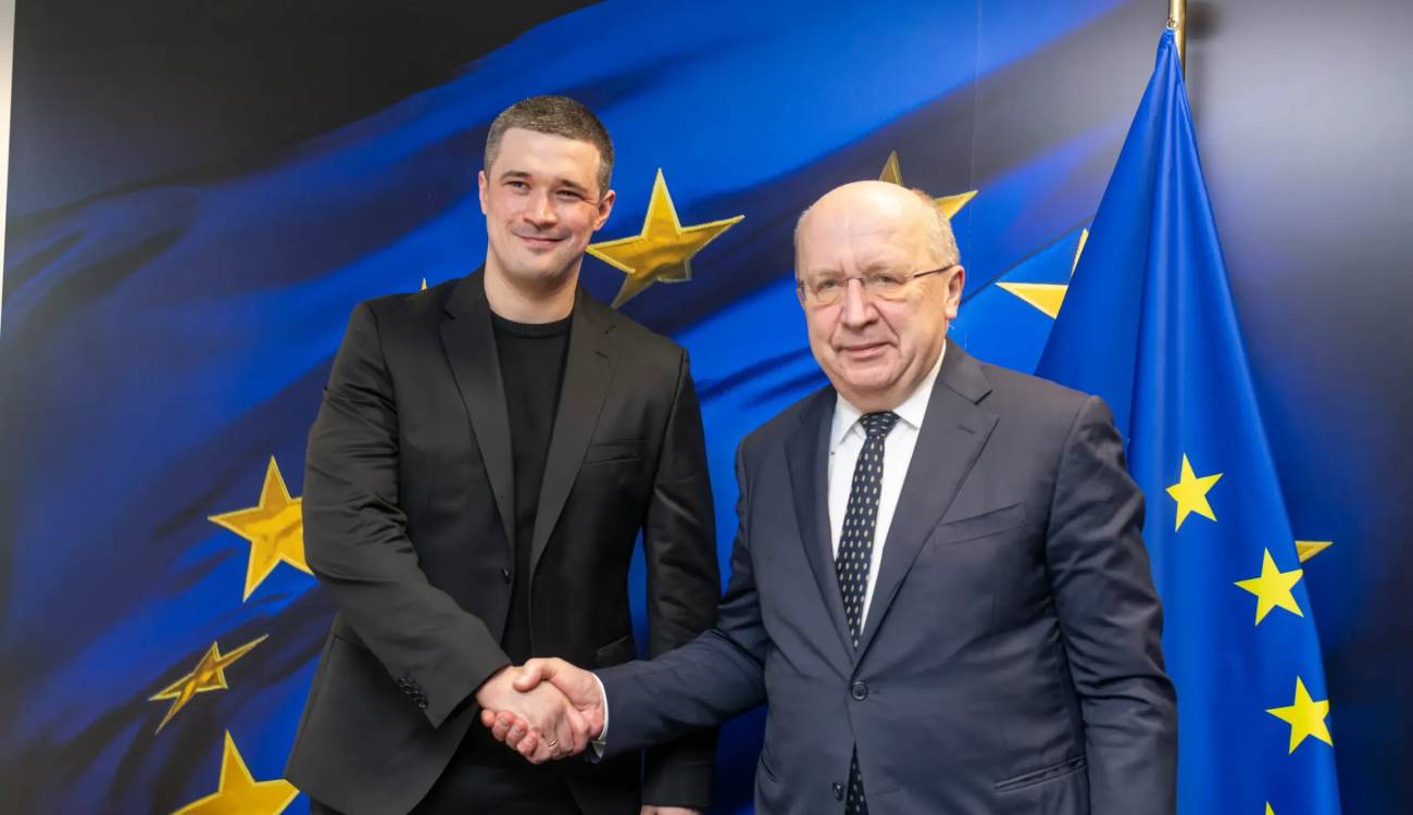 Victory condition and Europe's support