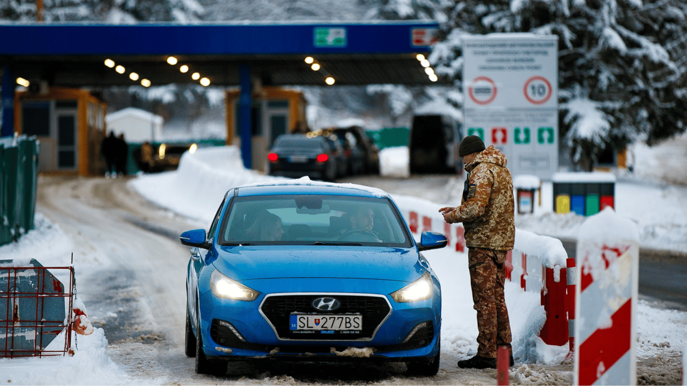 Обстановка на границах Украины 19 января: очередей практически нет