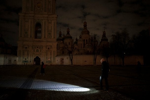 Ночной удар по Киеву: в результате обстрела поврежден жилой дом