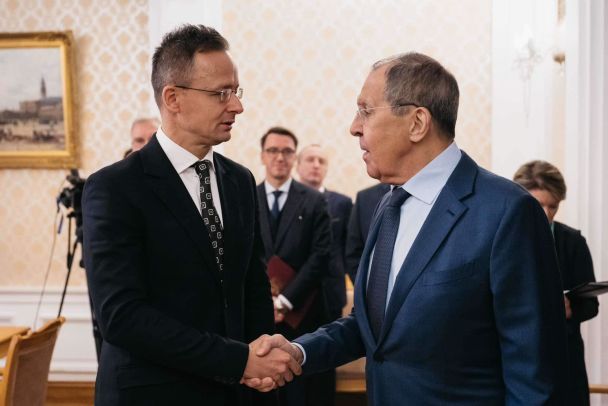 Сибіга засуджує звіти Сіярто