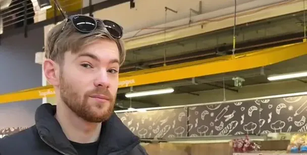 Wideo Brytyjczyka we Lwowie hitem sieci. Jego reakcja na pieczywo w sklepie zaskakuje