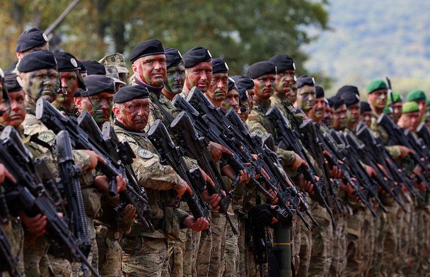 Хорватія відновлює військову службу