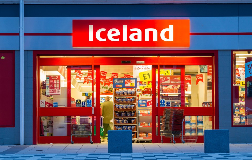 Шоколад за копейки: супермаркет Iceland распродает любимые батончики