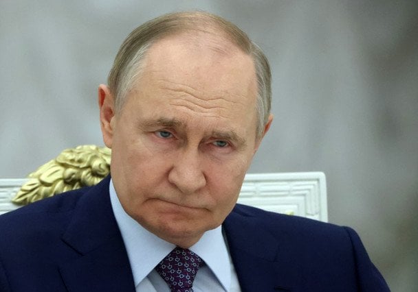 Рейтинг Путина упал до минимума