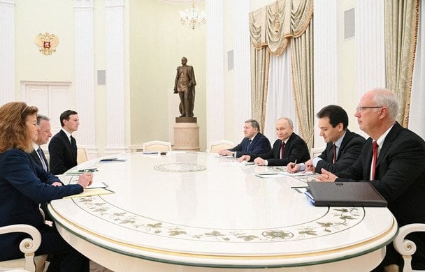 Зустріч Путіна з делегацією США завершилася: про що говорили за зачиненими дверима
