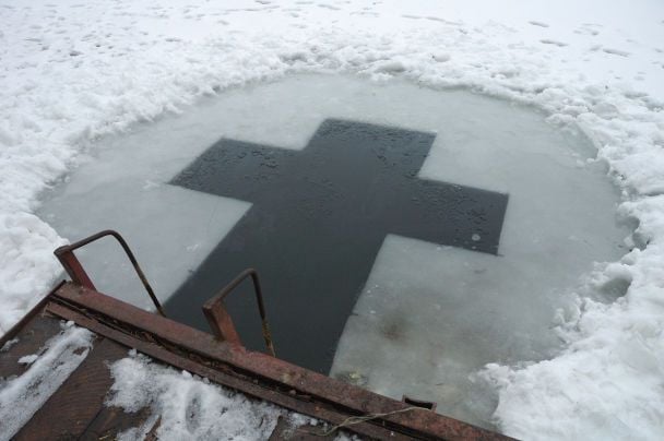 Водохреще 6 січня: кому медики категорично забороняють купатися в ополонці