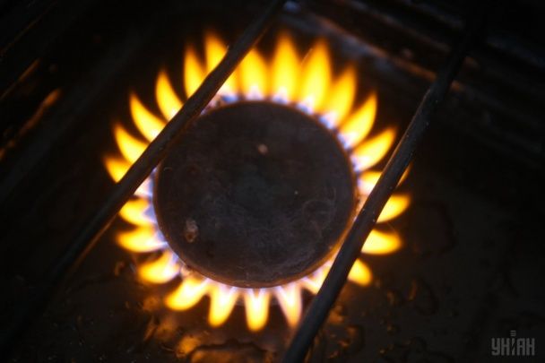Ocet i soda: jak wyczyścić kuchenkę gazową bez drogich środków